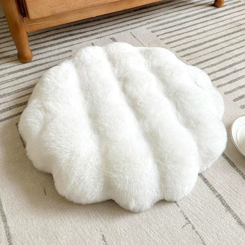 White Plush Round Cat Mat - Soft Faux Fur
